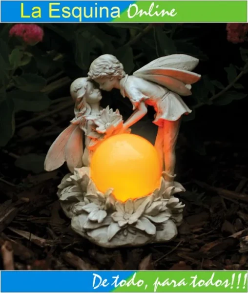Beso de Hadas. Adorno solar para su jardín, para regalo.